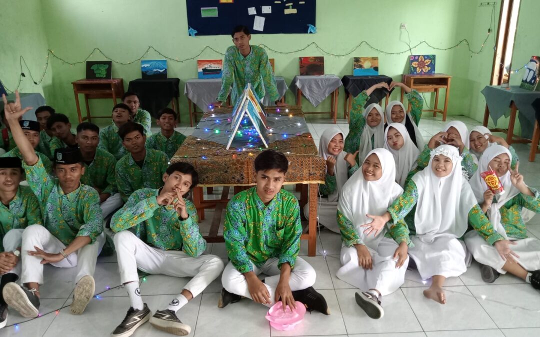 Kegiatan Pameran Seni Kelas XII IPS Tahun Pelajaran 2022-2023