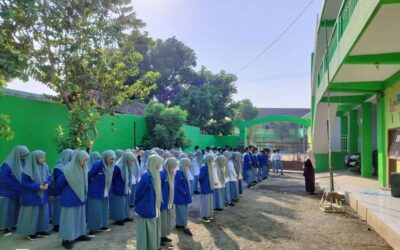 Kegiatan Apel SMA Sabiluth Thoyyib